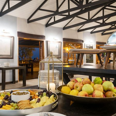 Gondwana Etosha Safari Lodge Okaukuejo Eksteriør bilde