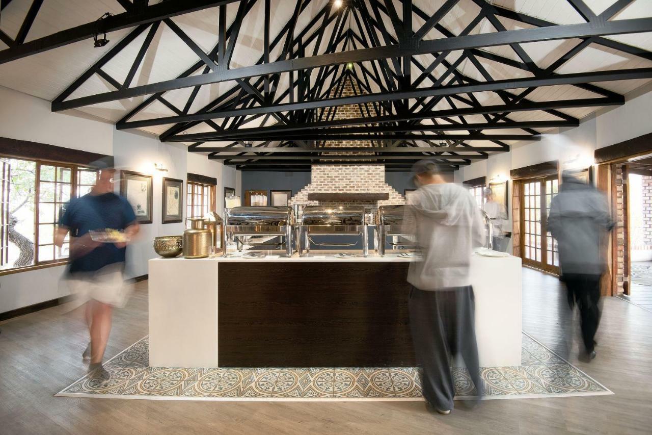Gondwana Etosha Safari Lodge Okaukuejo Eksteriør bilde